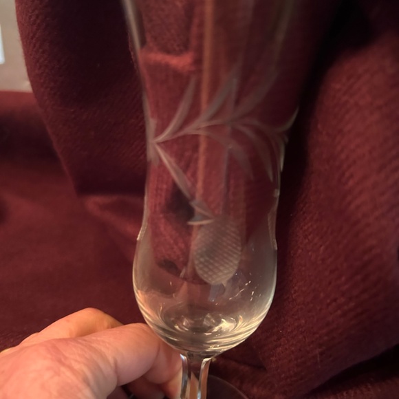 Hand Cut Pineapple Pattern Goblets - Picture 3 of 3